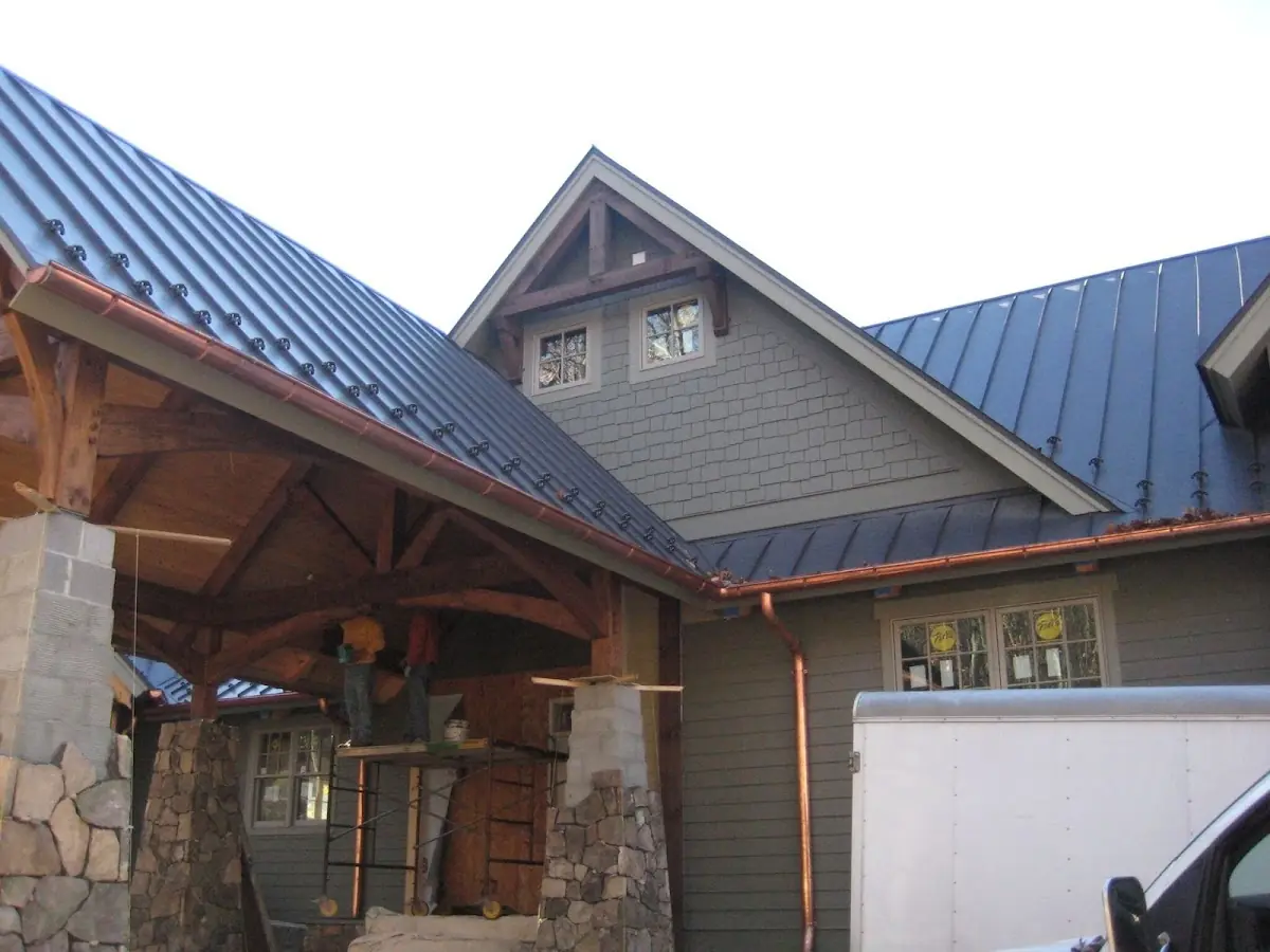 Craftsman Roofing team delivering quality roofing work in Medinah